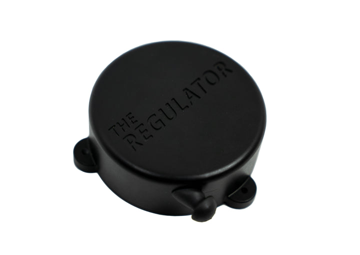 Cornhole Regulator – Self-Retracting Measuring Device